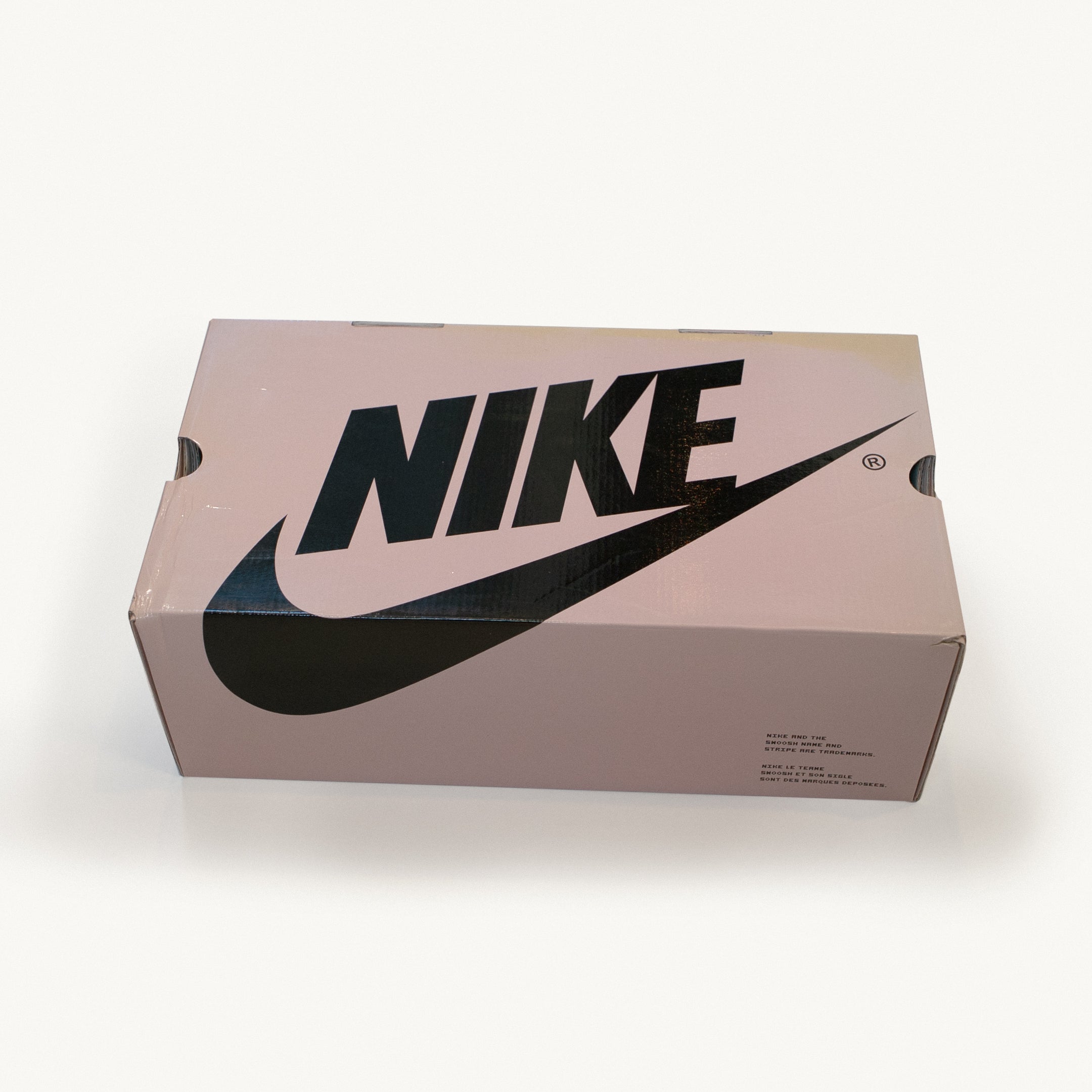 Nike SB ‘De La Dunks’ (Unworn with Original Box)