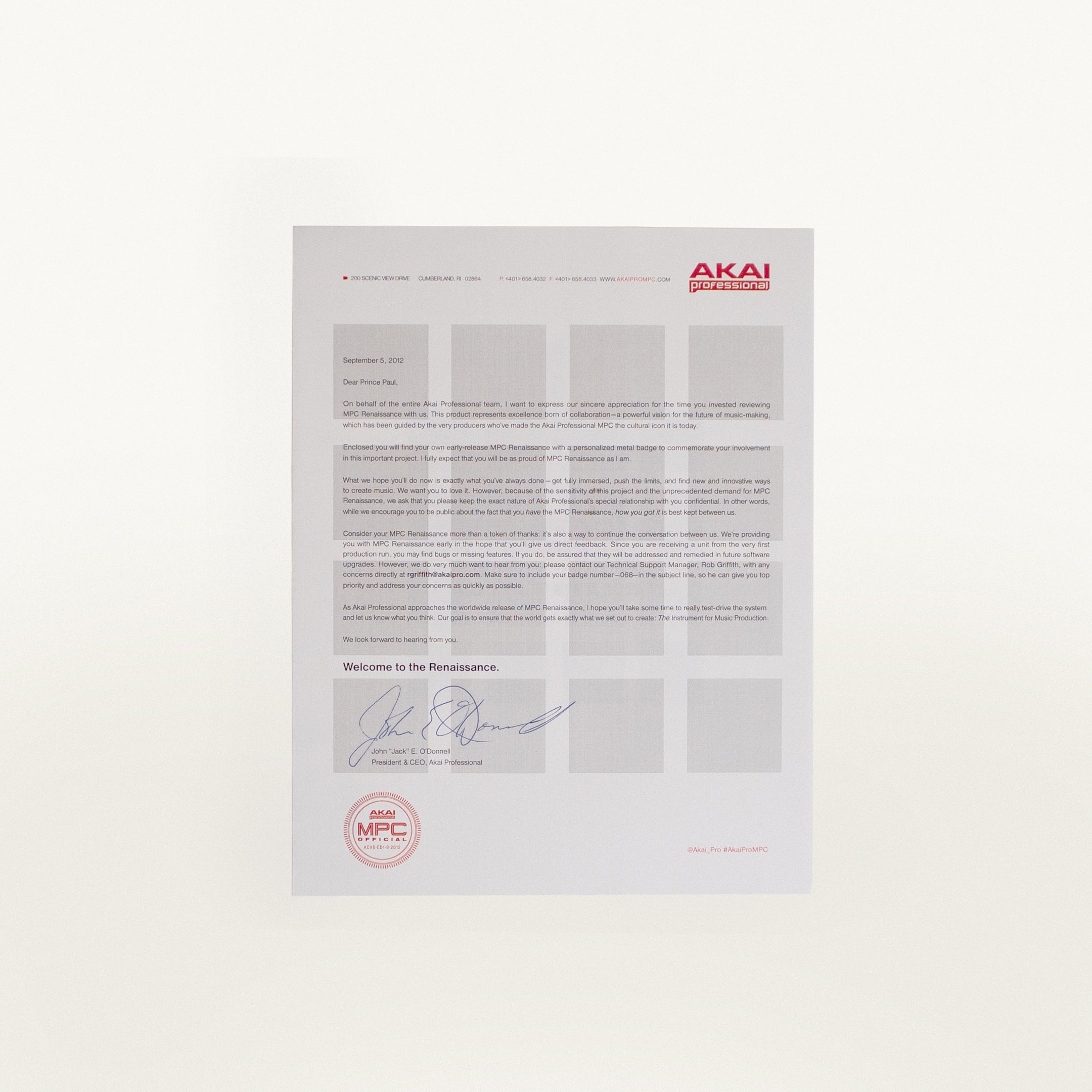 Akai MPC Renaissance + original Akai letter