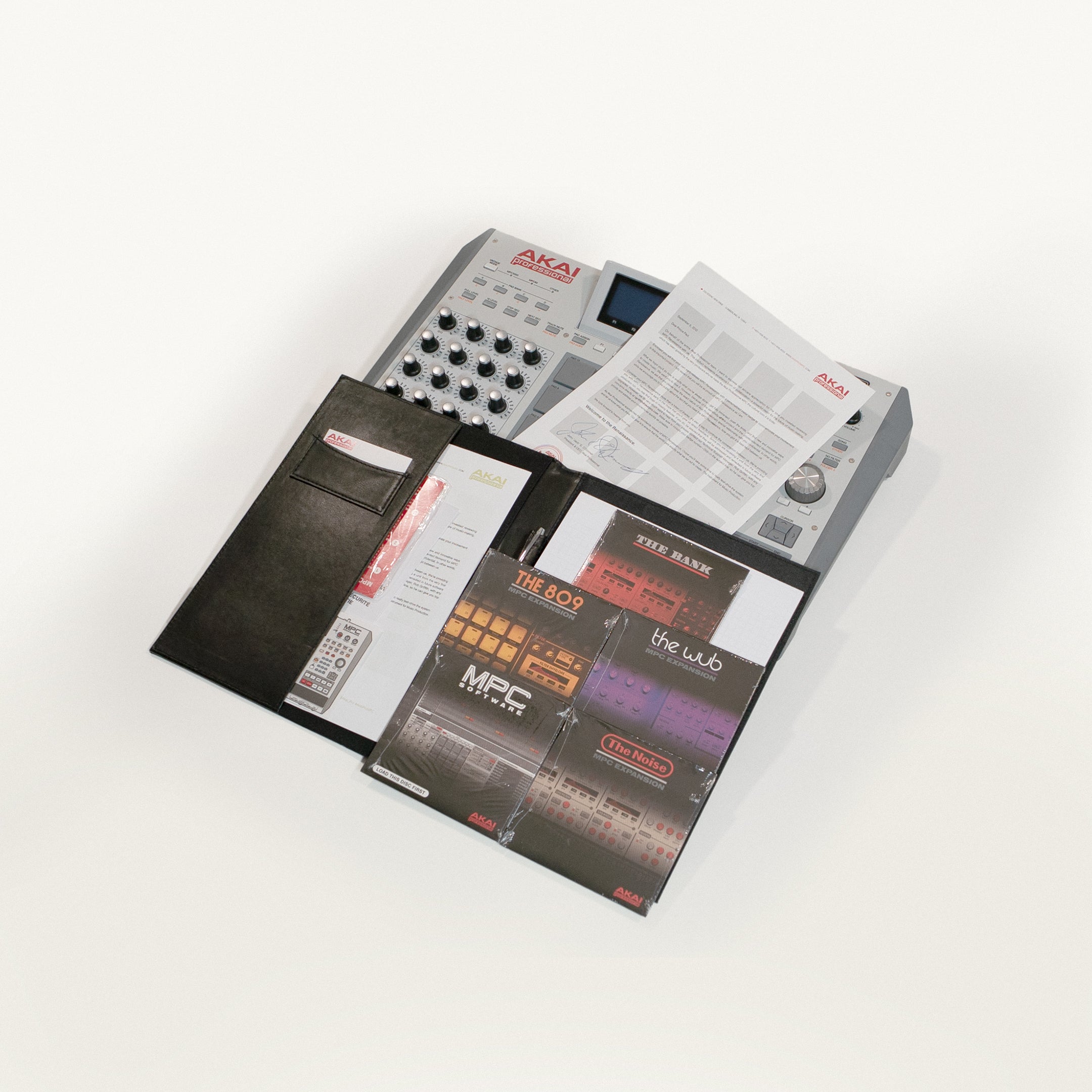 Akai MPC Renaissance + original Akai letter