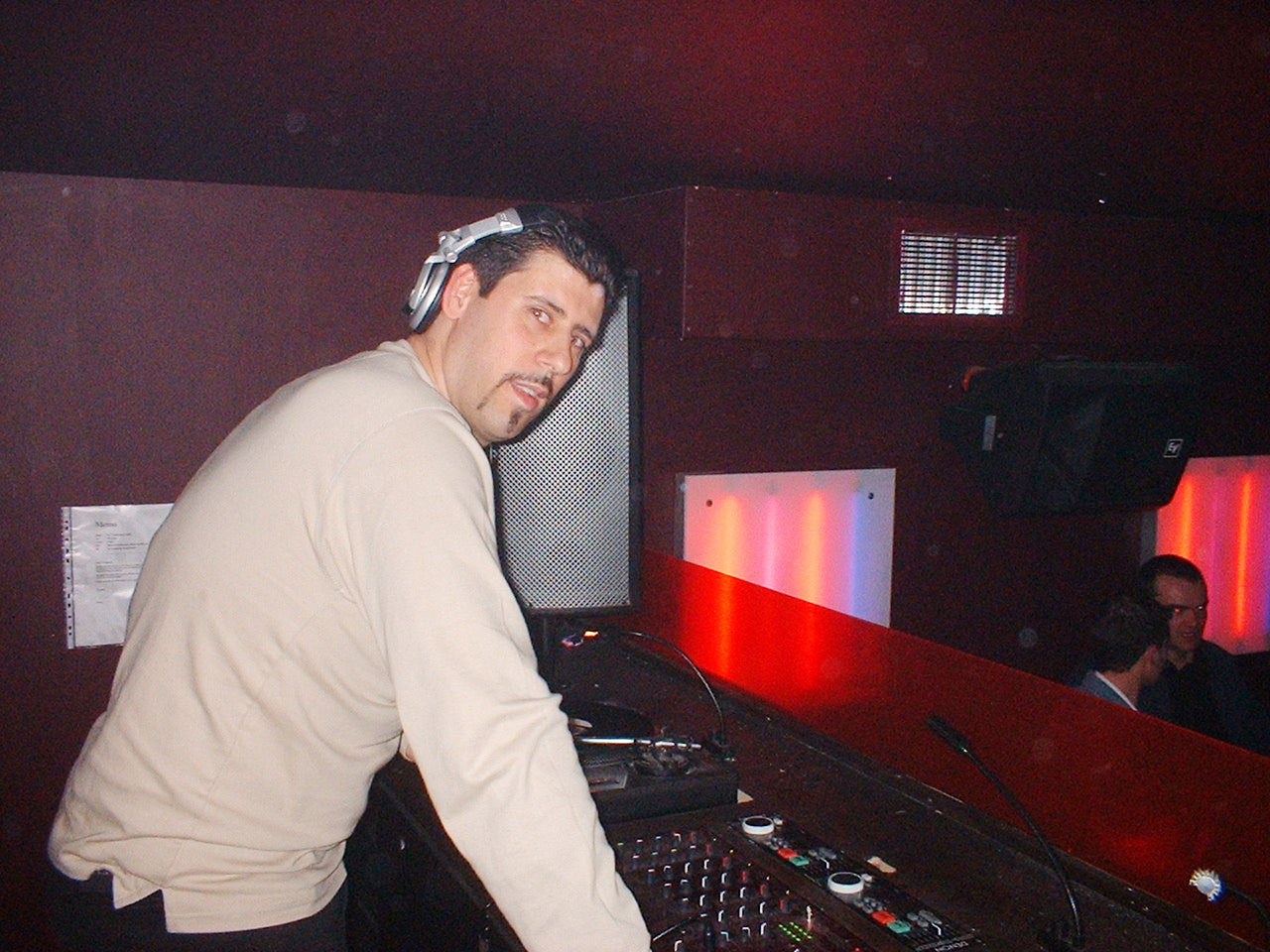 Victor Simonelli: NYC Club Culture & Underground Dance Relics