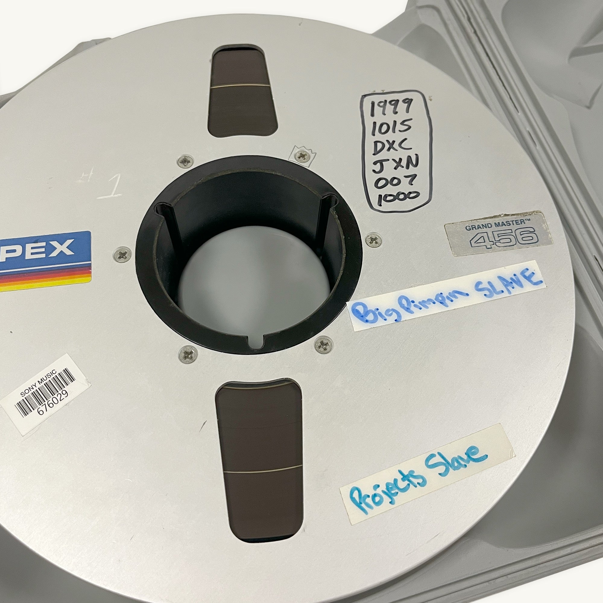 Jay-Z & Nas Studio Tape Package Featuring “Big Pimpin’” and “Queensbridge Projects”